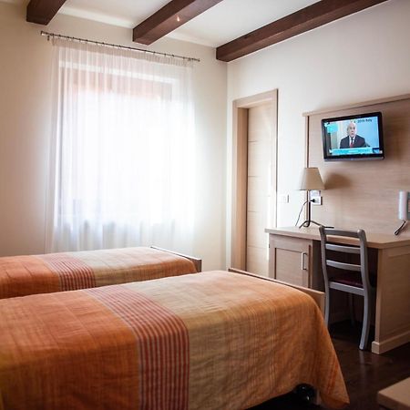 Hotel - Bar Da Natale Paesana الغرفة الصورة